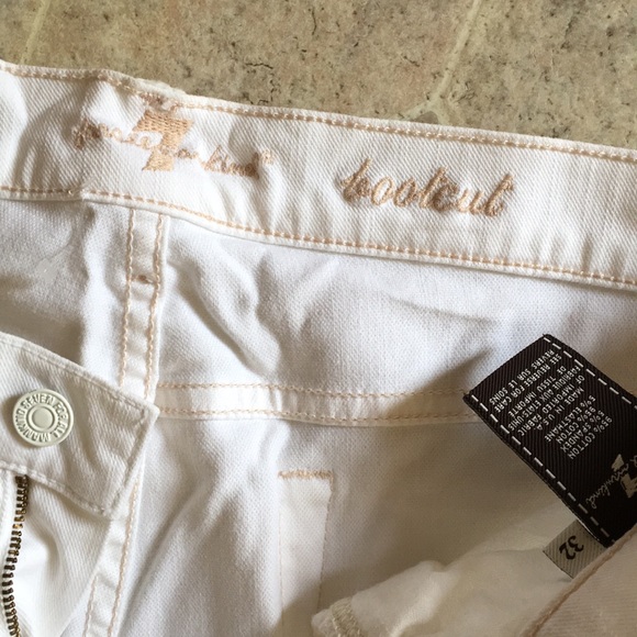 7 For All Mankind white wide leg bootcut jeans EUC - Picture 5 of 9